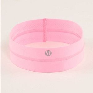 Lululemon Fly Away Tamer Headband